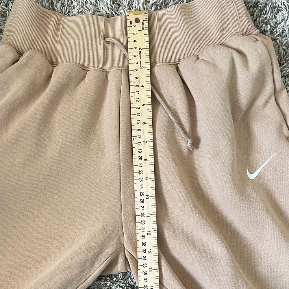 Like New! Nike Phoenix Fleece High Waisted Oversized Joggers Beige in Size M - Picture 13 of 16
